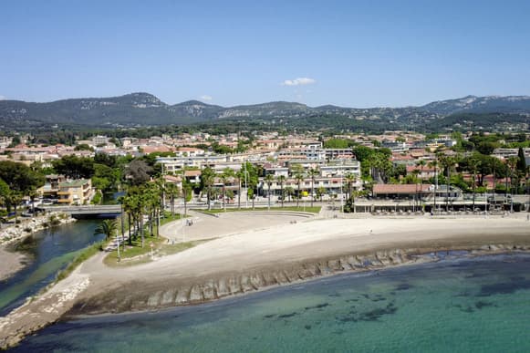 Départ retraite cession  cabinet dentaire - littoral ouest varois ( baie de sanary)