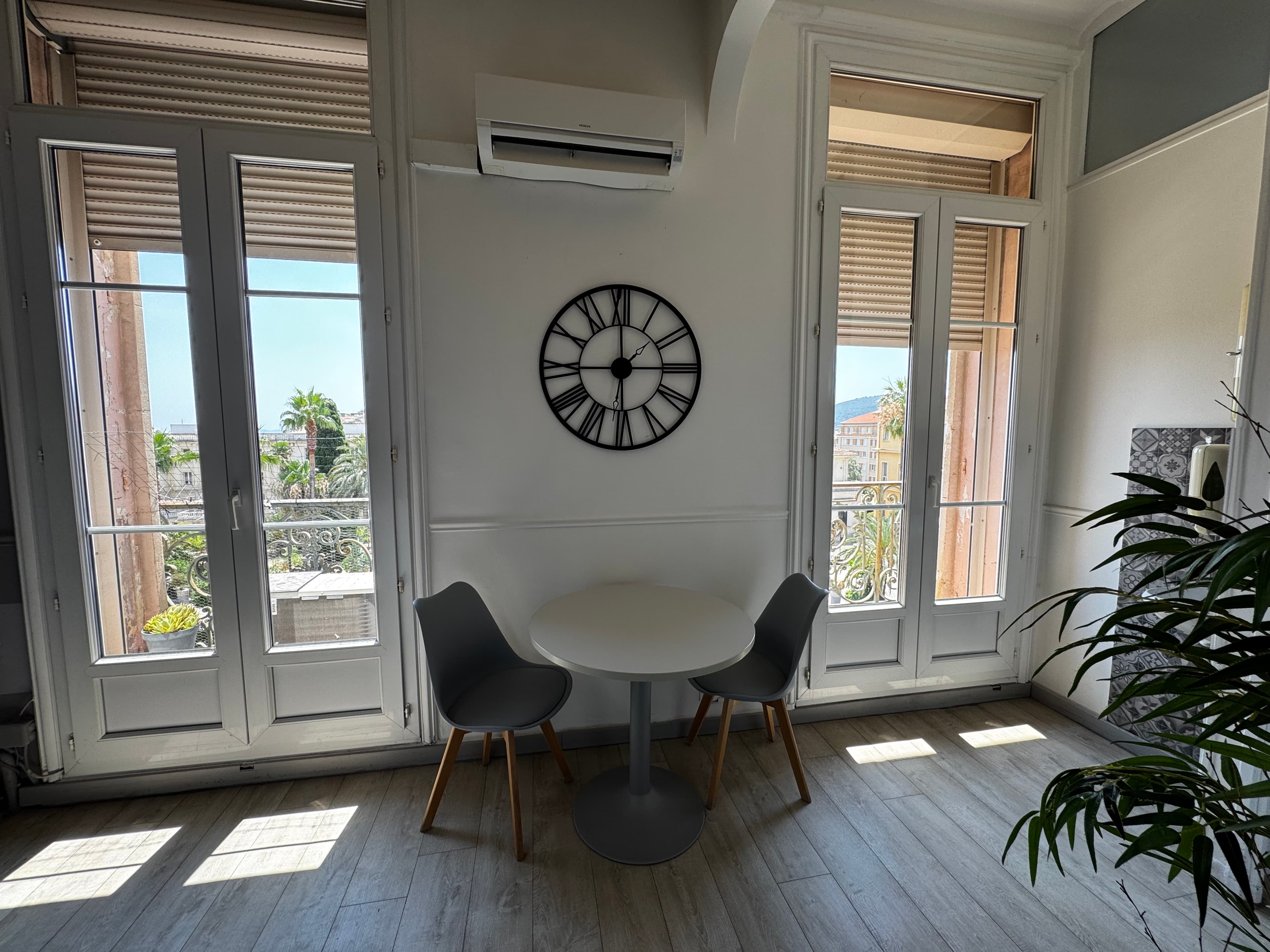 À vendre – Cabinet dentaire avec murs – Hyères centre-ville