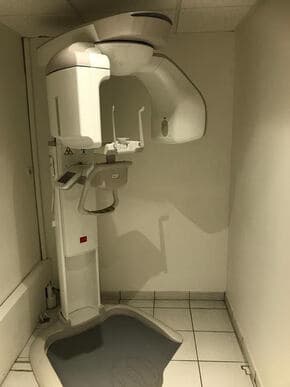 🦷 sydel · la saussaye - rouen (27) – murs + fonds, centre implantologie 8 fauteuils · réf. 2301