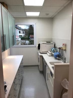 🦷 sydel · la saussaye - rouen (27) – murs + fonds, centre implantologie 8 fauteuils · réf. 2301