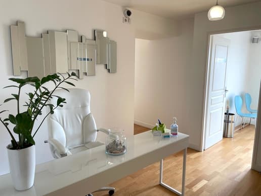 Rare sur le secteur : cabinet dentaire à fort potentiel à maisons-alfort
