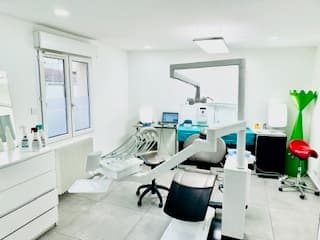 🦷 sydel · ennery (57) – cabinet 3 fauteuils (ortho et implanto), forte patientèle · réf. 5701