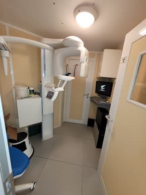 🦷 sydel · puget-sur-argens (83) – murs + fonds, implantologie & orthodontie · réf. 8301