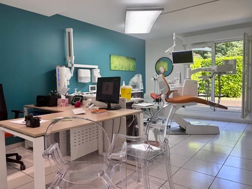 🦷 sydel · brunoy (91) – murs + fonds, 2 fauteuils · zone sous-dotée · réf. 9102