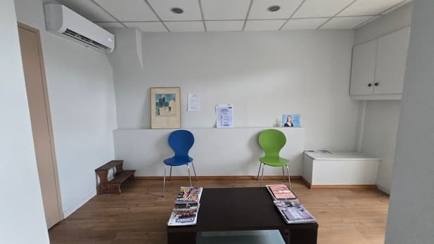 Opportunité rare : cession cabinet dentaire + immeuble complet en plein cœur de genay (69)