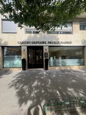 Secretaire dentaire qualifiee ou en formation h/f