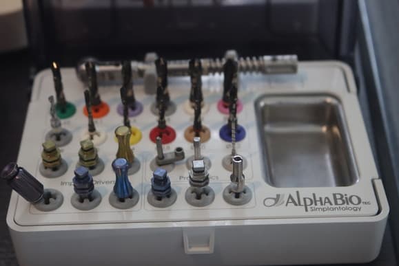 Implantologie alpha bio