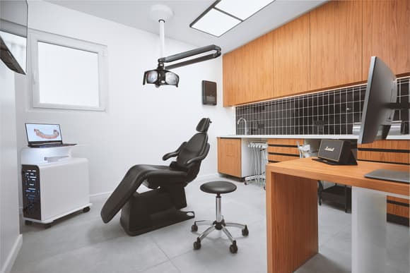 Recherche chirurgien dentiste (h/f) collaboration liberale poste existant