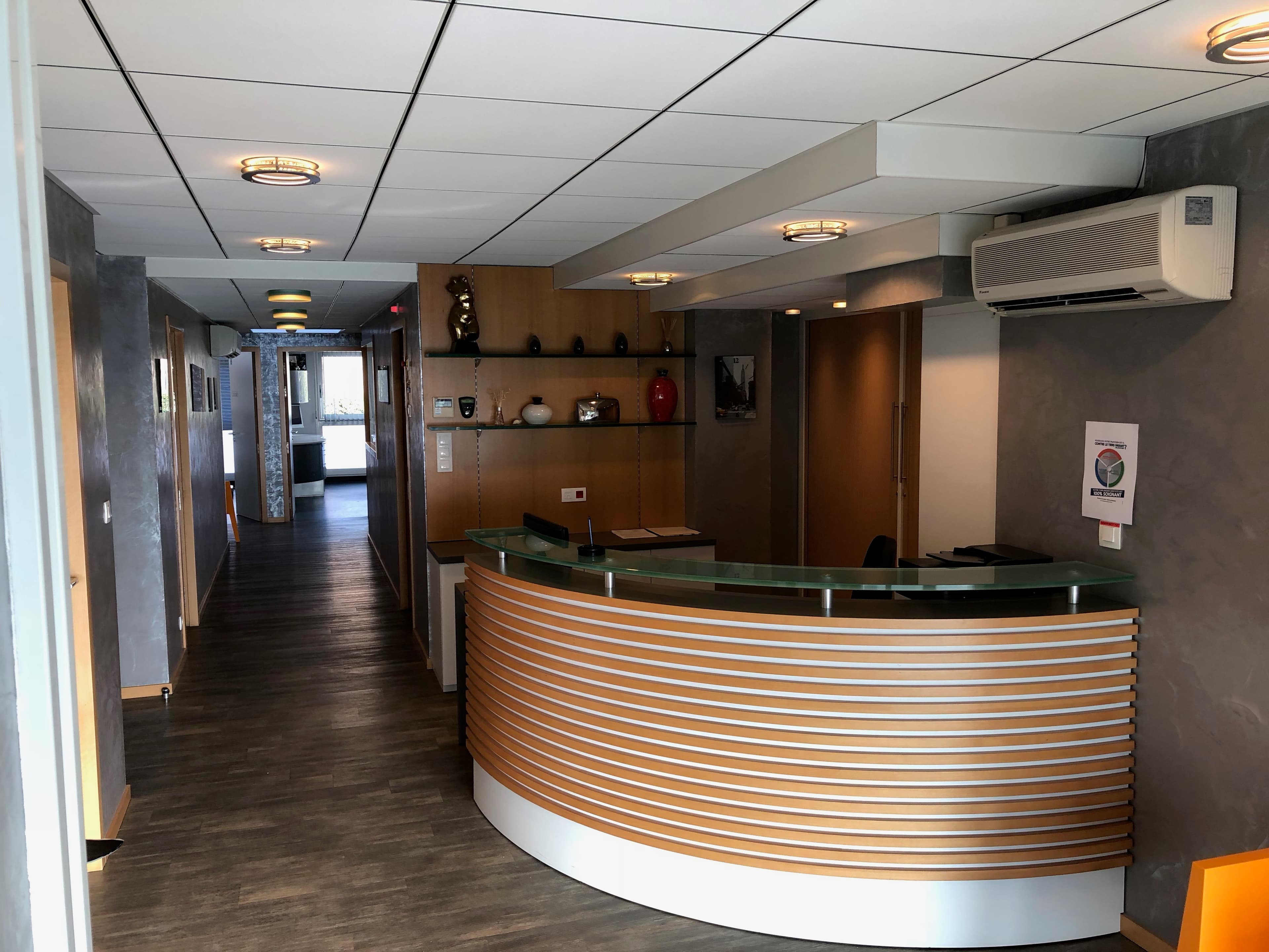 PROPOSE REMPLACEMENTS DANS CABINET 3 PRATICIENS