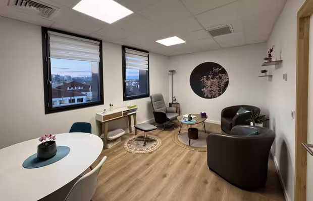 annecy - bureau de 16,5m2 à louer - non meublé - possibilité de partage