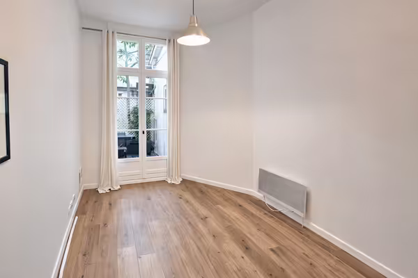 Cabinet 71 m2/3 bureaux + espace secrétaire à vendre paris 16eme - baisse de prix