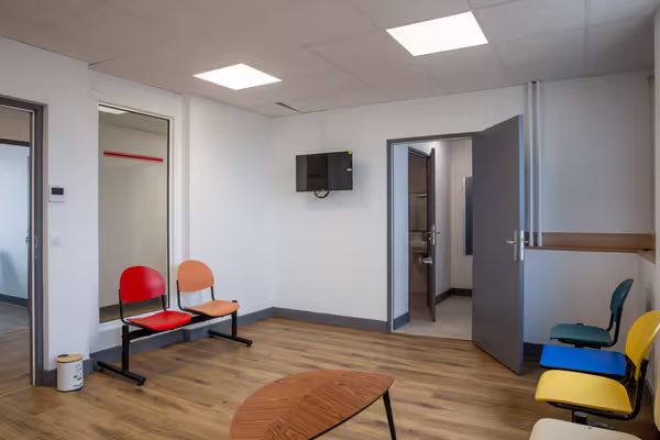 Hyper centre locaux neufs isolation phonique pmr avec point d'eau