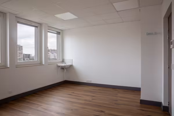 Hyper centre locaux neufs isolation phonique pmr avec point d'eau