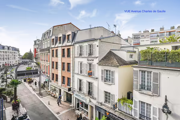 Grande salle de 25 m2 à louer pour la pratique d'activités physiques, plein centre-ville
