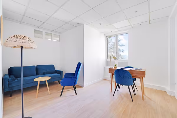 🏥 À VENDRE – Centre Médical Pluridisciplinaire à Garches