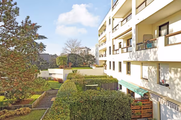 🏥 À VENDRE – Centre Médical Pluridisciplinaire à Garches