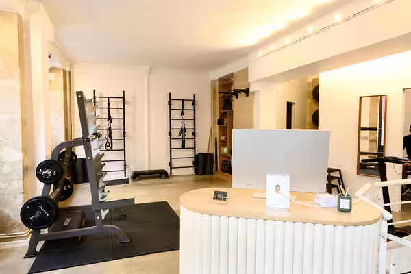 Batignolles - salle de consultation et/ou plateau de rééducation