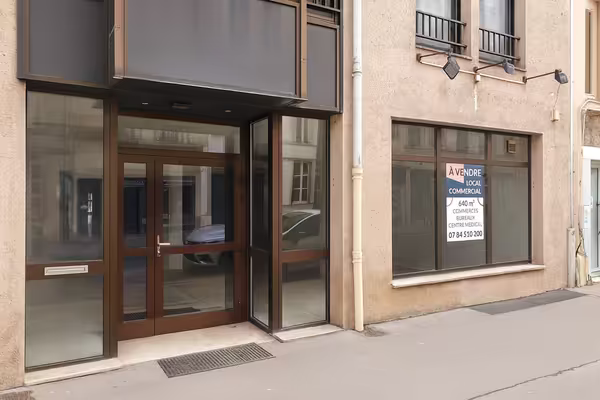 Vente 640 m2 (divisibles) pour cabinet médical centre nancy