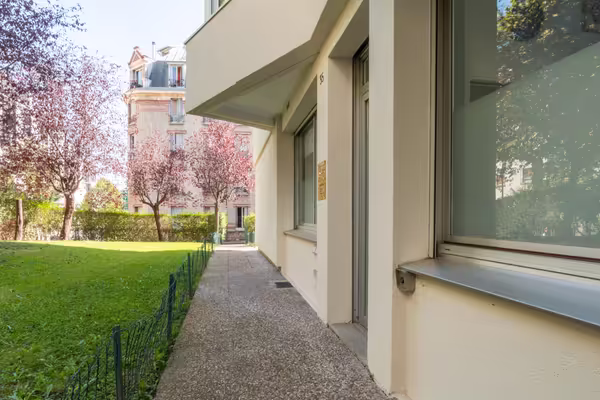 Local à louer dans un cabinet para médical à suresnes