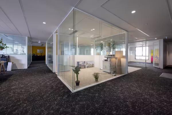 Plateaux ERP 330m² de bureaux neufs indépendants