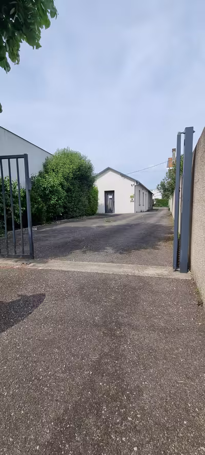 Libourne local disponible-excellente visibité-axe passant