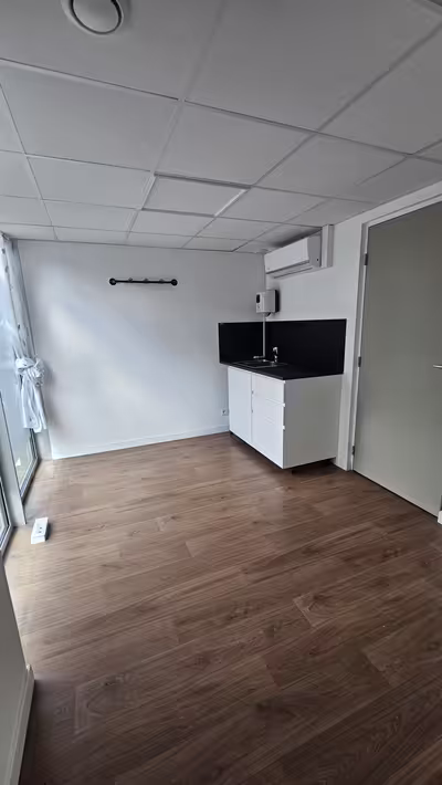 Cabinet à louer