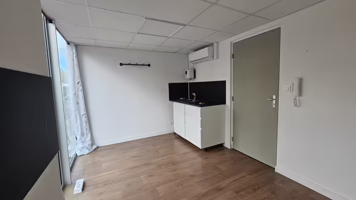 Cabinet à louer