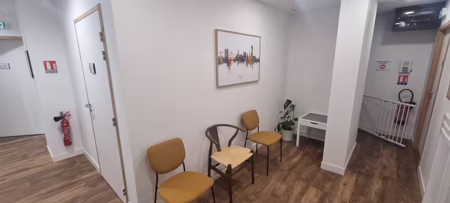 Salle 11.5m2 dans cabinet paramédical quartier st jacques / pirmil à nantes à partir du 01.04.2026