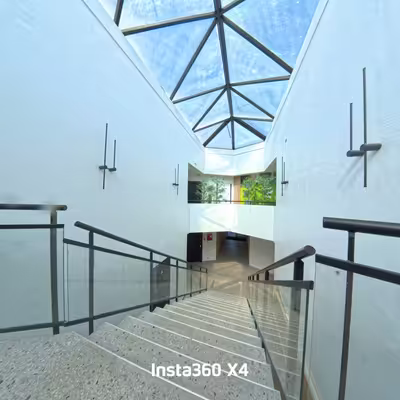 Local professionnel 220 m²