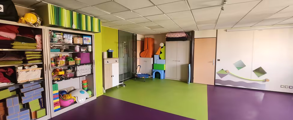 Belle salle lumineuse 45m2 pour activités ou consultations