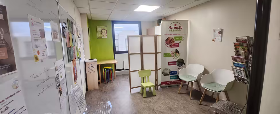 Belle salle lumineuse 45m2 pour activités ou consultations