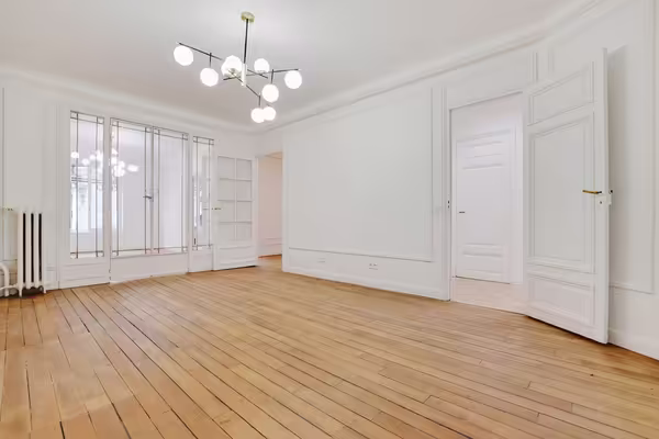 145m² à vendre rue de sèvres (duroc)