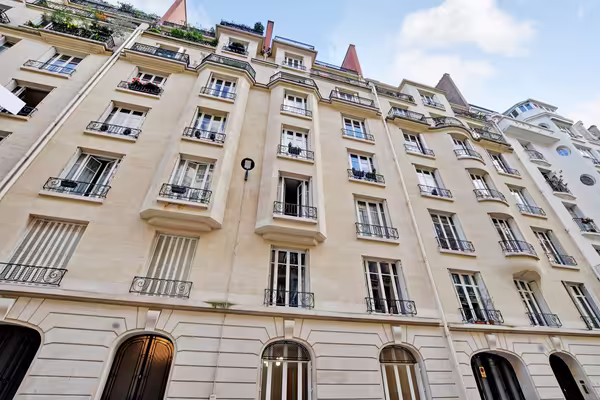 145m² à vendre rue de sèvres (duroc)