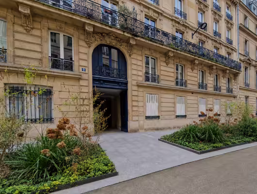 Paris 8ème saint augustin vente ancien cabinet médical 125m2