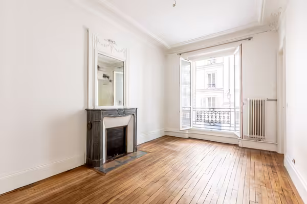 Paris 4e – Très belle surface pour professions libérales au cœur du quartier Arsenal.