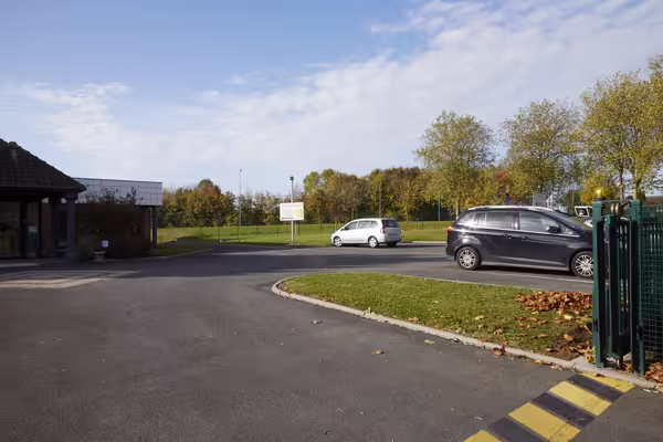 à louer – locaux professionnels au sein d’un pôle santé dynamique (22 m² et 40 m²)