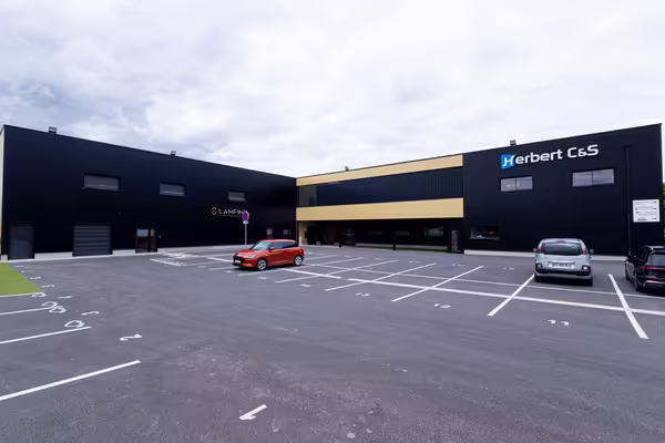 Local professionnel à vendre – 228 m² – bétheny (zone de la huselle)