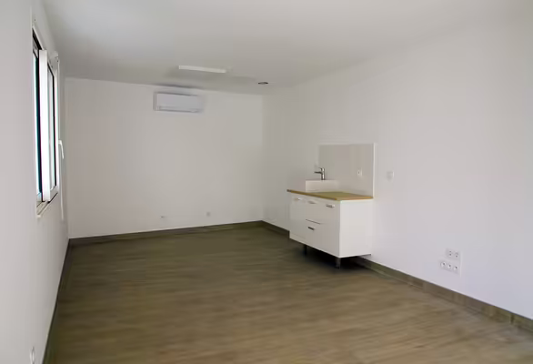 Poyanne — pôle de santé en centre-bourg — 5 cabinets de 15 à 28 m²