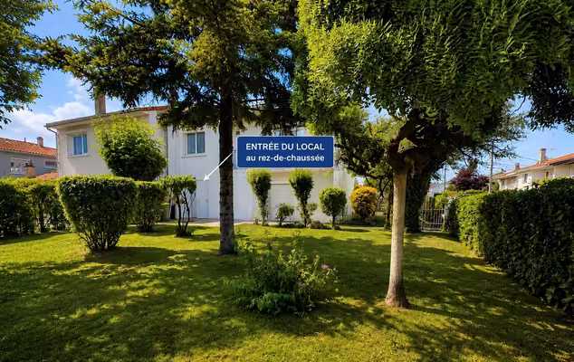 Bordeaux caudéran – cabinet / bureau de 35 m² entièrement rénové + jardin privatif de 200m²