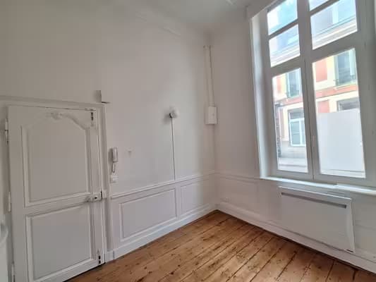 Location bureaux rez-de-chaussée Vieux-Lille