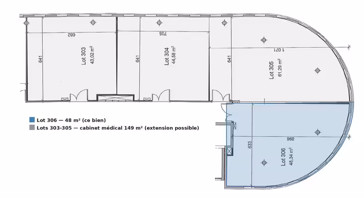 Cabinet 48 m² avec salle d'attente — dernier étage