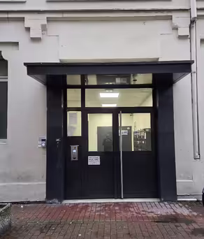 Strasbourg – plateau médical occupé 290 m² – 7,2 % net – vente entre confrères sans agence