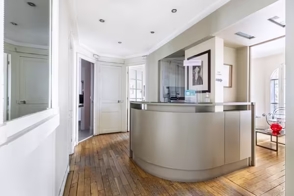Cabinet médical /Dentaire/paramédical de 78 m² – Paris 18ᵉ – Libre d’occupation