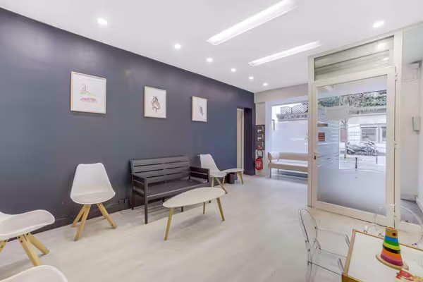 Location salle de consultation (15m2) 1290€/mois