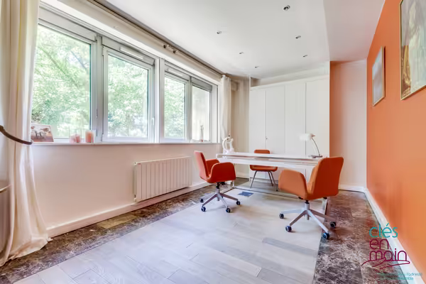 Vente d'un cabinet de 72 m² + 3 parkings – versailles, proche gare versailles-chantiers – vente directe propriétaire