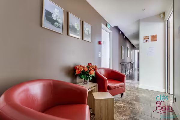Vente d'un cabinet de 72 m² + 3 parkings – versailles, proche gare versailles-chantiers – vente directe propriétaire