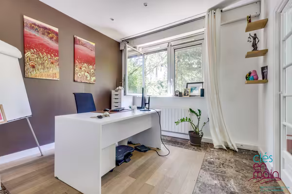 Vente d'un cabinet de 72 m² + 3 parkings – versailles, proche gare versailles-chantiers – vente directe propriétaire