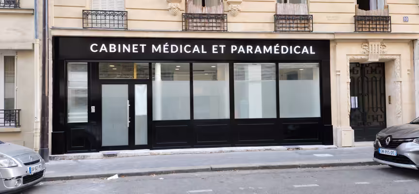 à louer – bureaux dans un centre médical et paramédical – paris 15ᵉ, rue castagnary